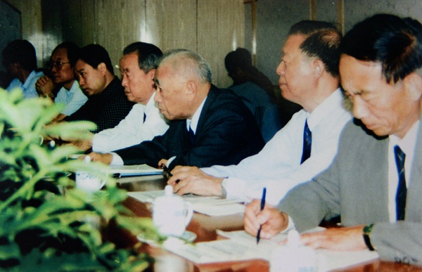 ef3fe7bd37794b9bbb07528249caecc9.jpg 0.jpg