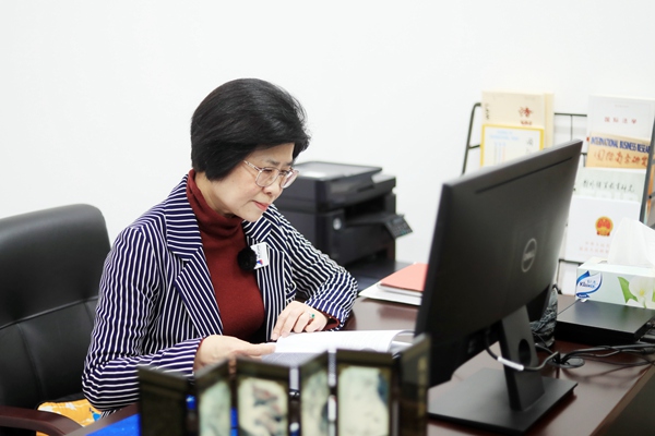陈晶莹.jpg