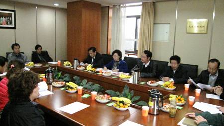 考察团与农工党云南省委交流座谈