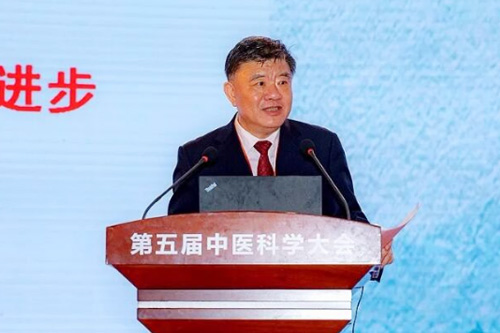             陈竺：中西医汇聚可产生1+1>2的效应 
    