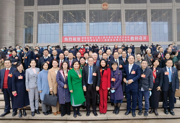 政协委员合影.jpg