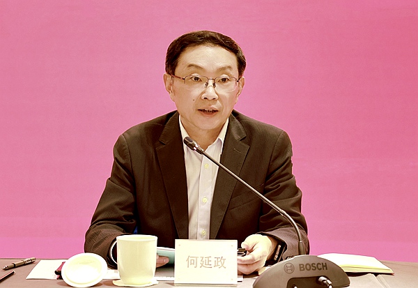 主委何延政.jpg