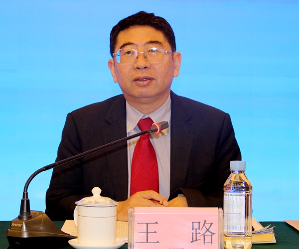 副主委,秘书长吉小妹主持闭幕会,副主委张俊清,罗和平,韩克胜,吴树行